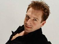 تولدت مبارک، رالف فینس!